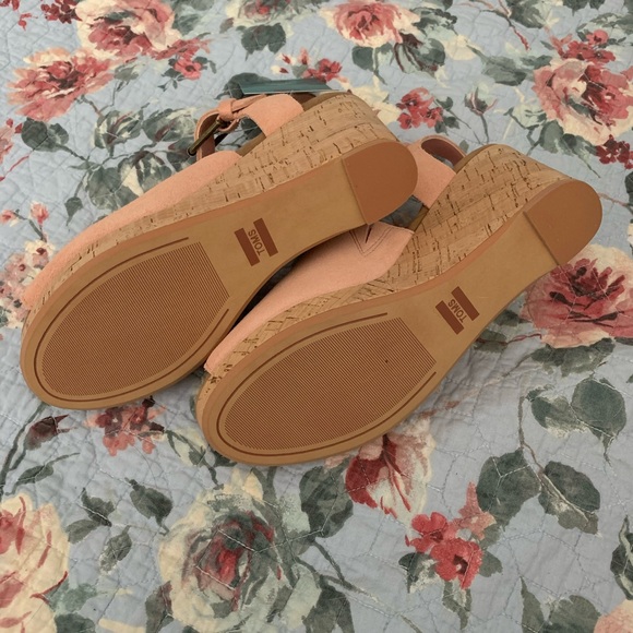 Toms Suede Tropez Wedges - Picture 4 of 6